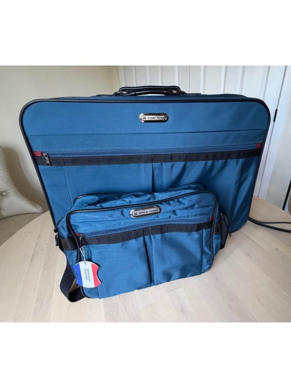 Vintage American Tourister 2-Piece Luggage Set